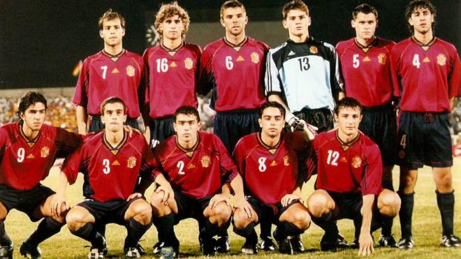 El once de los campeones del mundo sub 20 en Nigeria 1999 (Foto: EFE).