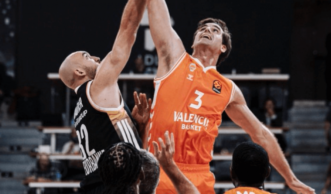 Valencia Basket asalta la cancha del Asvel y debuta con victoria en la Euroliga