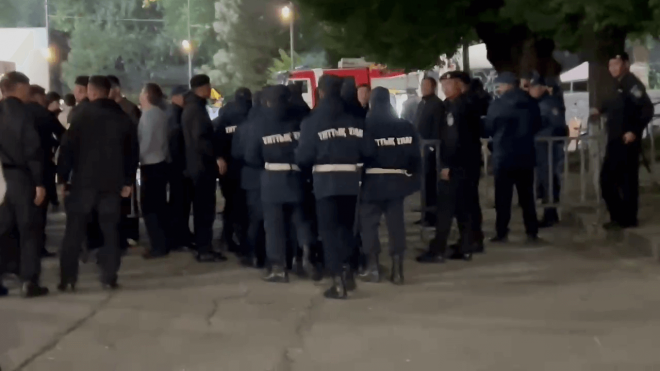 La policía en Almaty (ElDesmarque)