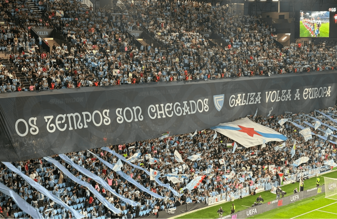 Pancarta en Balaídos en el Celta-PAOK (Foto: ElDesmarque).