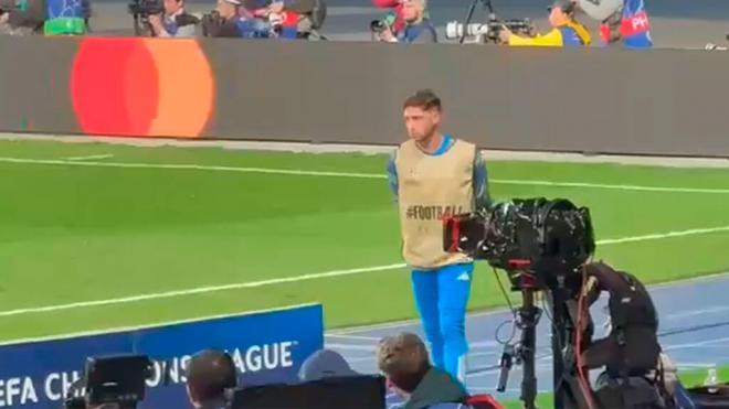 Fede Valverde calienta en Almaty con actitud que muchos han calificado de pasiva (Foto: Redes Sociales)