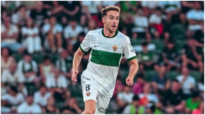 Marc Aguado, jugador del Elche CF. (@marcaguado8)