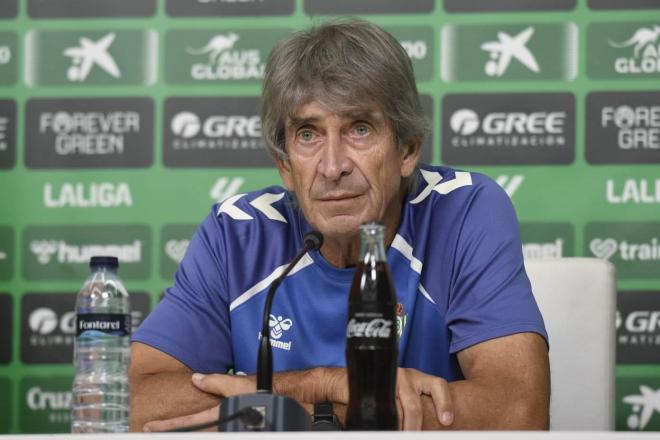 Manuel Pellegrini, en sala de prensa (Foto: Kiko Hurtado).