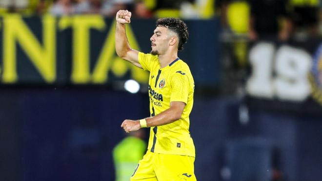 Mikautadze celebra un gol en el Villarreal (Europa Press)