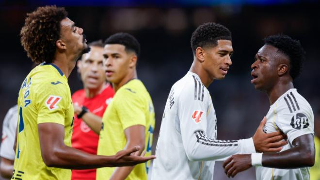 Renato Veiga discute con Vinicius (EFE)