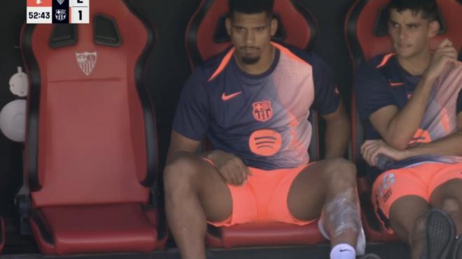 Araujo con hielo en el gemelo (Movistar)