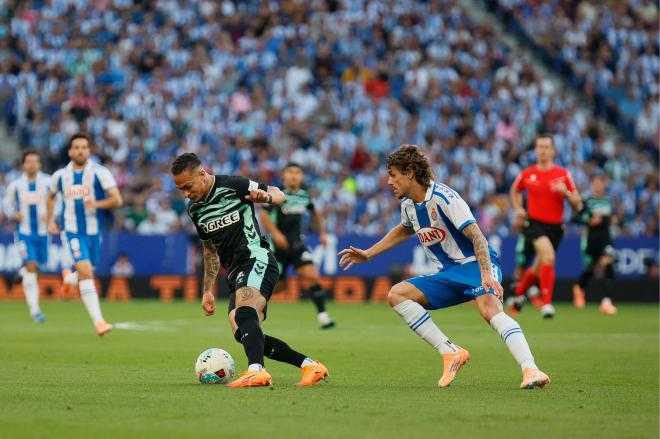 Antony y Carlos Romero, en el Espanyol-Betis (Foto: Cordon Pres).