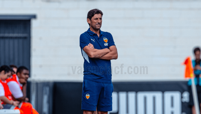 Miguel Ángel Angulo, entrenador del VCF Mestalla (Foto: Valencia CF)