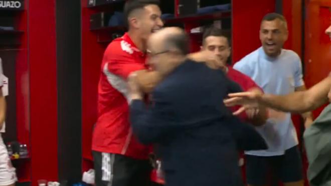 Captura del vídeo de la celebración.