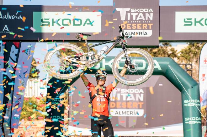 Luis León, campeón de la Škoda Titan Desert Almería