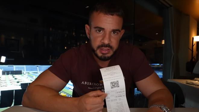 Cenando con Pablo mostrando la cuenta del restaurante del Santiago Bernabéu (Fuente: Cenando con P