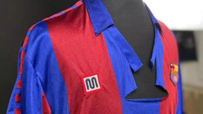 La camiseta de Maradona del partido contra el Athletic (Fuente: Matchday Football Auctions)