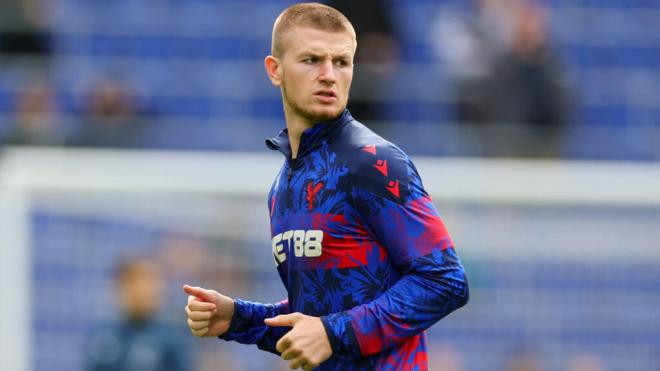 Adam Wharton antes de jugar un partido con el Crystal Palace (Cordon Press)