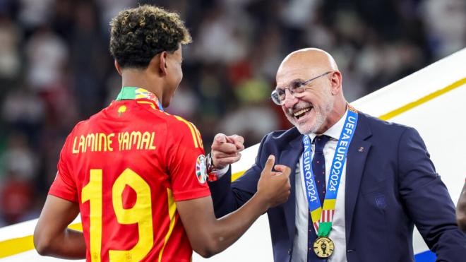 Luis de la Fuente con Lamine Yamal (Europa Press)