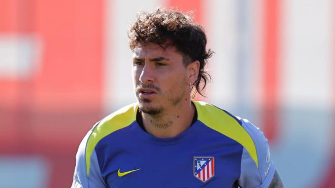 José María Giménez durante un entrenamiento con el Atlético (Fuente: @josemariagimenez)