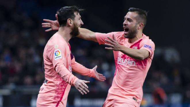 Leo Messi y Jordi Alba en un partido con el Barça (Cordon Press)