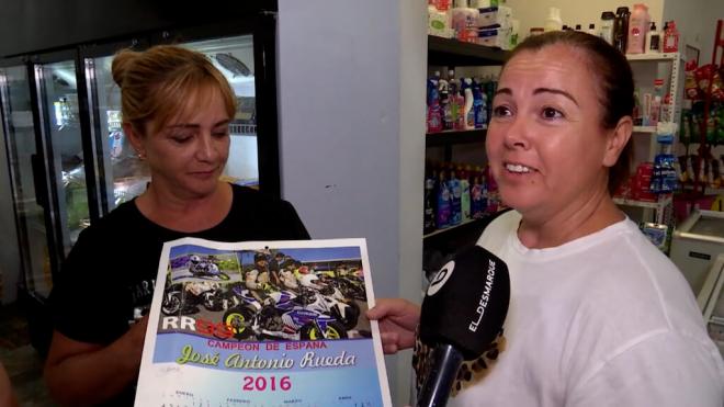 Las vecinas de José Antonio Rueda con su calendario (ElDesmarque)