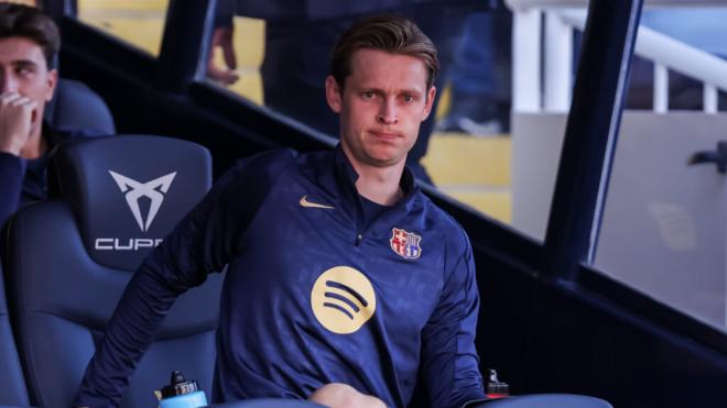 Frenkie de Jong en un partido con el Barça (Europa Press)