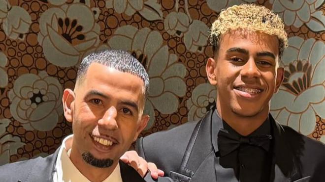 Mounir Nasraoui junto a Lamine Yamal en la gala del Balón de Oro (Instagram: @hustle_hard_304)