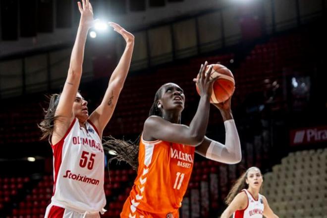 Victoria en la pista de Olympiacos SPF para estrenar la EuroLeague Women (74-97)