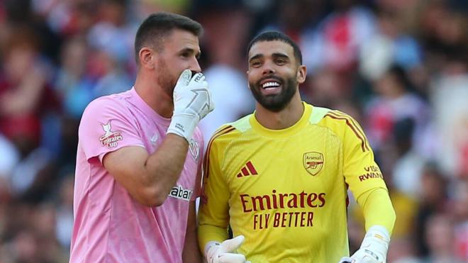 Unai Simón defiende la presencia de Álex Remiro y David Raya en la Selección (foto: Cordon Press