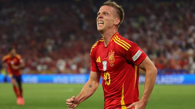 Dani Olmo en un partido con la Selección Española (Foto: Europa Press)