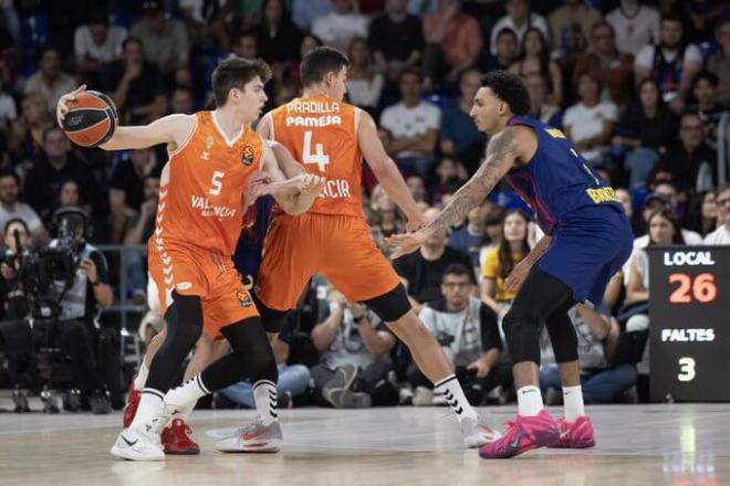 El Barça frena al Valencia Basket con un esfuerzo titánico (108-102)