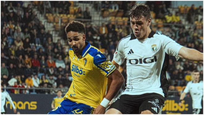 Imágenes del Cádiz - Burgos. (LALIGA HYPERMOTION)