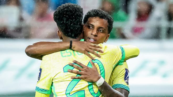 Rodrygo y Estevao celebran un gol (Foto: Brasil)