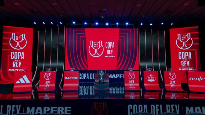 La Copa del Rey, en el salón de actos Luis Aragonés de la RFEF (Foto: RFEF).