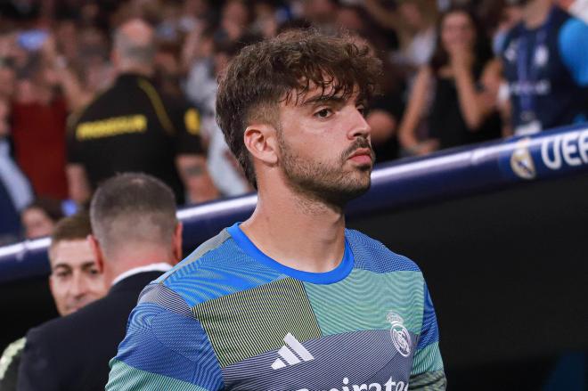 Raúl Asencio, en un partido con el Real Madrid (Cordon Press)