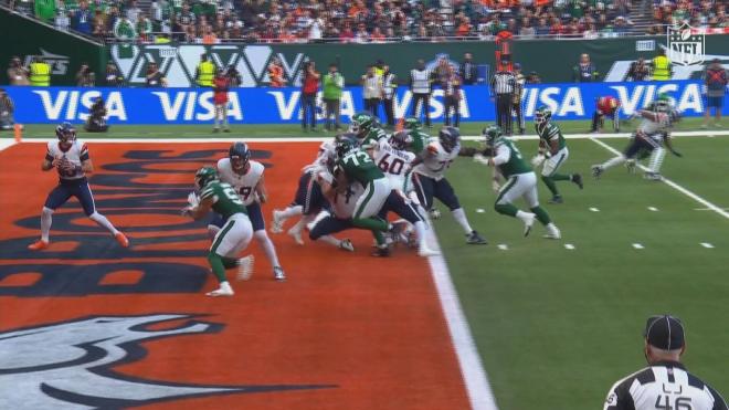 Los Jets anotando un safety frente a Broncos en la NFL (Fuente: Mediaset)