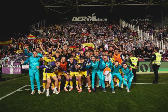 Celebración de la victoria del Real Valladolid en el Estadio de El Plantío