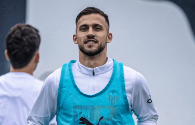 Copete jugador del Valencia CF (Foto: Valencia CF)
