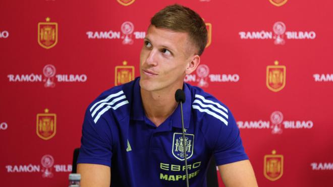 Dani Olmo en la rueda de prensa de la Selección (Europa Press)