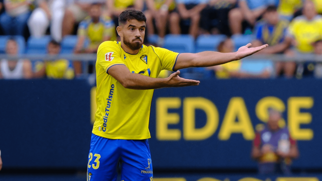 Álvaro García Pascual, en un partido con el Cádiz (Foto: LaLiga).