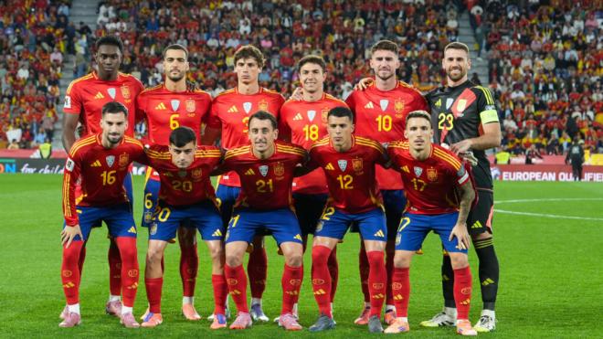 Once de España ante Bulgaria (foto: EFE).