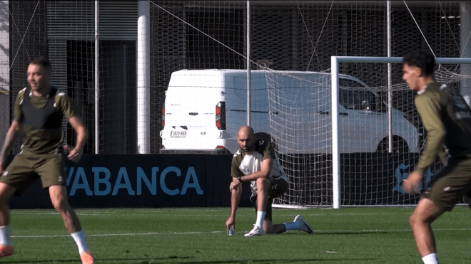Claudio Giráldez dirige la sesión del Celta.