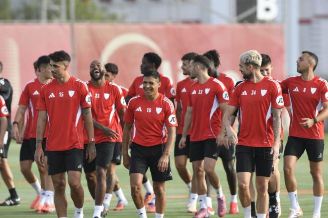 Alexis Sánchez y Januzaj, en el entrenamiento de este miércoles (Foto: Kiko Hurtado).