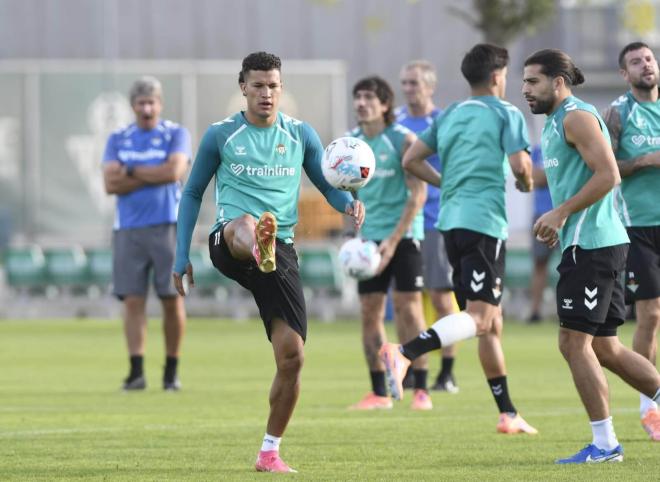 Nelson Deossa, en el entrenamiento de este jueves (Foto: Kiko Hurtado).