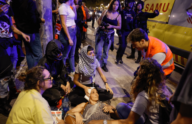 Protestas propalestina contra el Valencia Basket - Hapoel Tel Aviv (Foto: EFE)