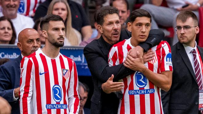 Baena, Simeone y Nahuel en un partido del Atlético de Madrid (Cordon Press)