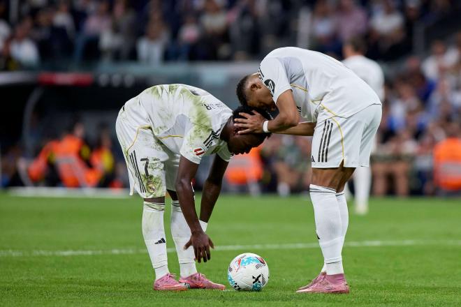 Vinicius y Kylian Mbappé en el Real Madrid - Villarreal (Foto: Cordon Press)