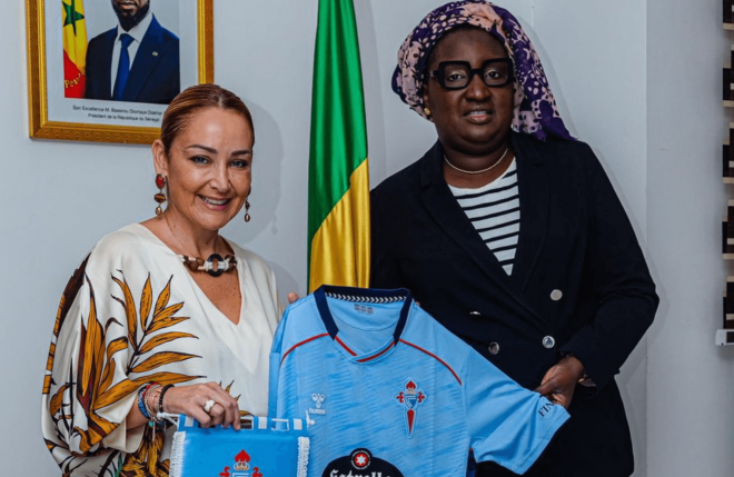 Marián Mouriño y la Ministra de Educación, Deporte y Juventud de Senegal (Foto: Celta).