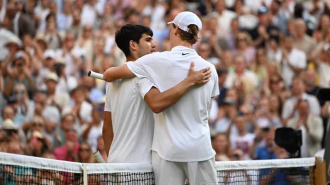 Sinner y Alcaraz en la final de Wimbledon 2025 (Europa Press)
