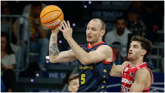 Imágenes del MoraBanc Andorra - Básquet Girona. (EFE)
