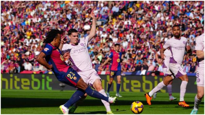 Imágenes de un Barcelona - Girona. (Cordon Press)
