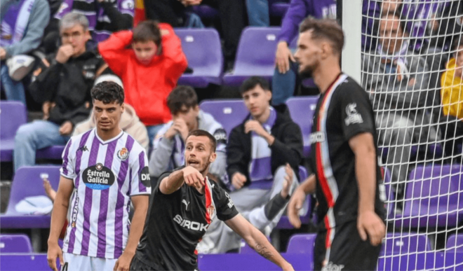 David Torres durante el encuentro ante el Sporting