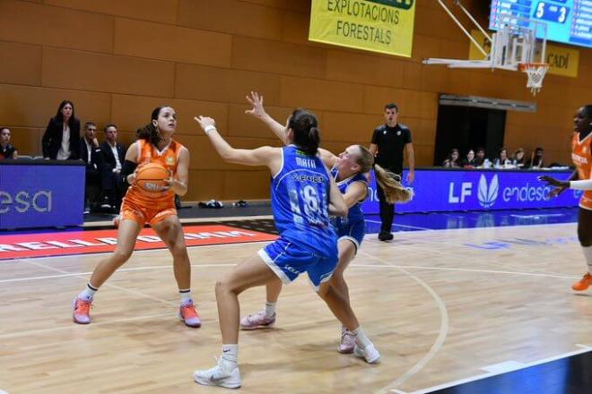 Valencia Basket suma su segundo triunfo en LF Endesa con una trabajada victoria (Foto: Agustí Peñ