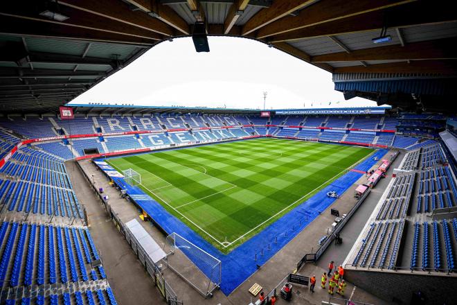 El Cegeka Arena, estadio del Genk (Foto: Cordon Press).